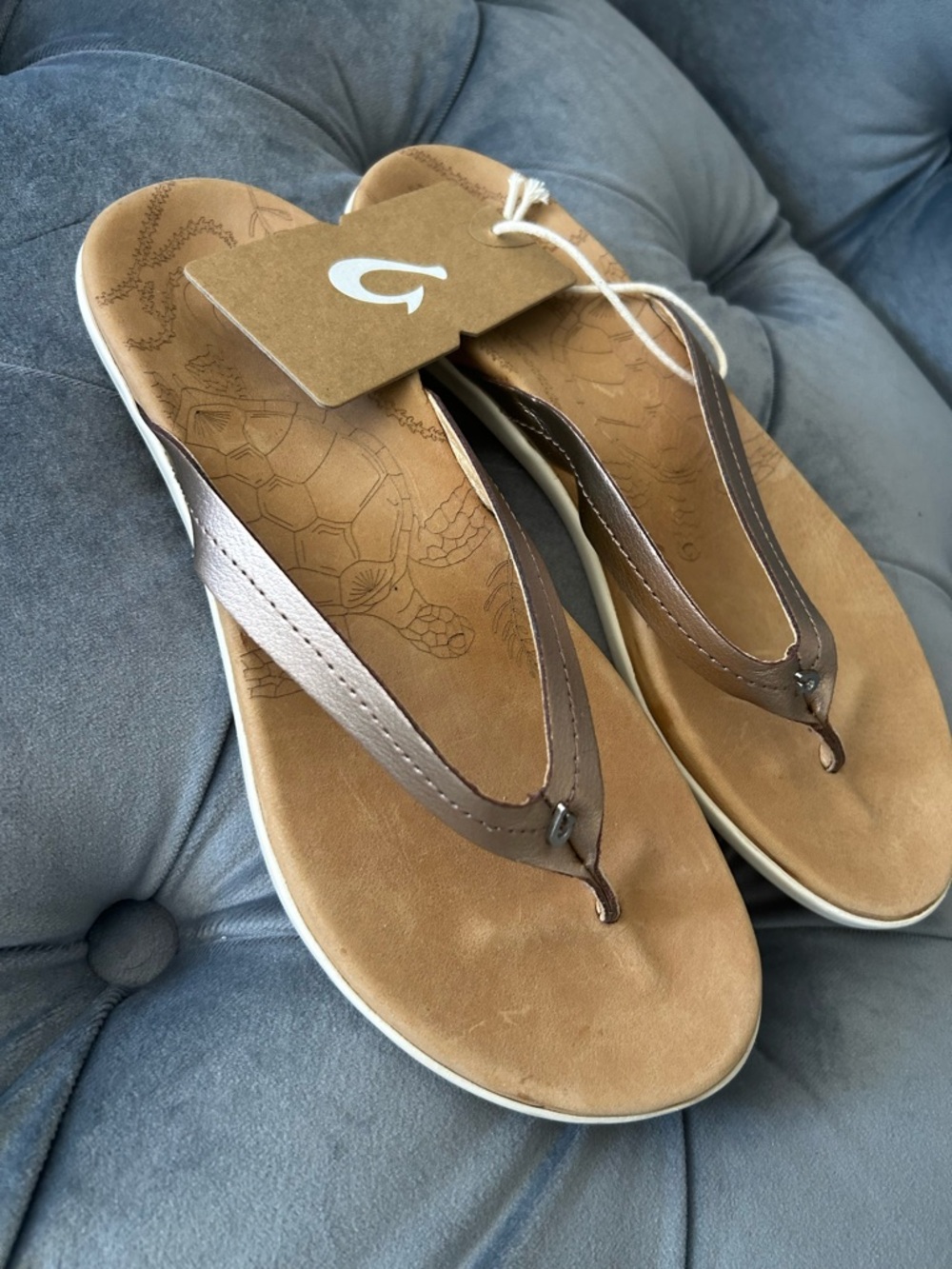 OLUKAI HONU NEW!!!!! PINK COPPER/ SAHARA SANDEL - Picture 8 of 8